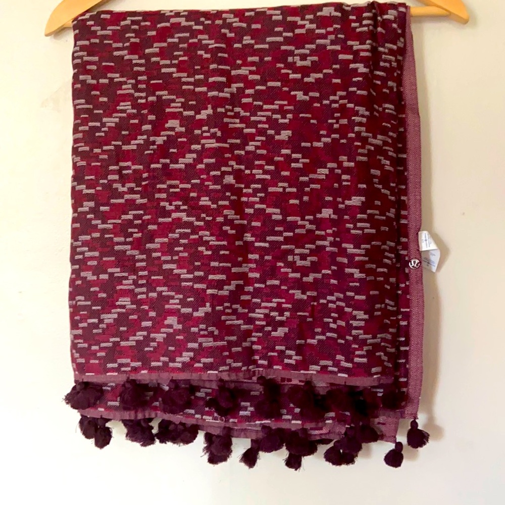 Lululemon One Size Poncho Cape Scarf Wrap